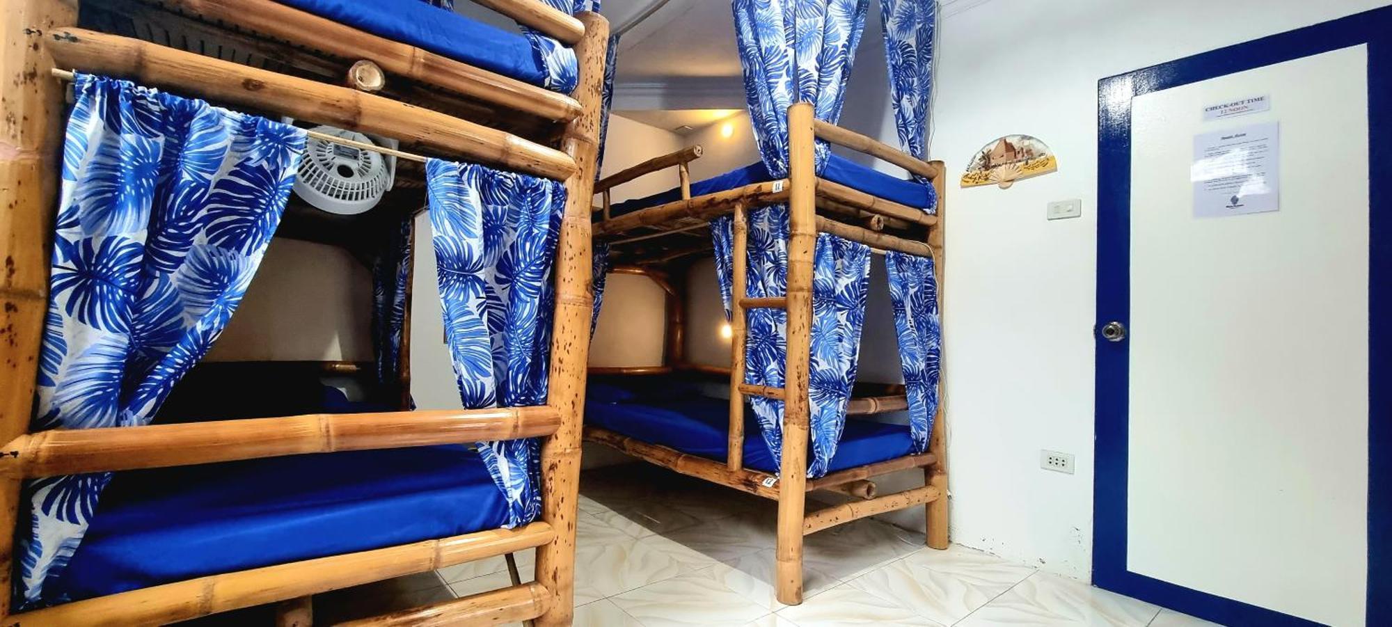Ostello Blue House Backpackers Siquijor San Juan  Esterno foto