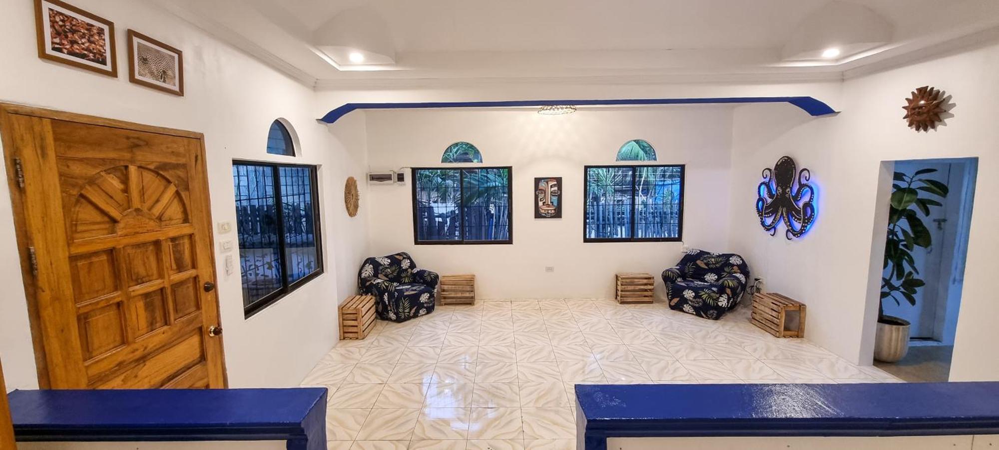 Ostello Blue House Backpackers Siquijor San Juan  Esterno foto