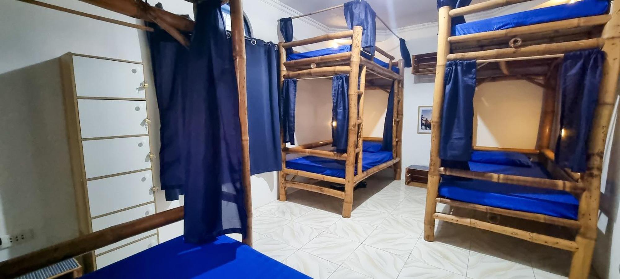 Ostello Blue House Backpackers Siquijor San Juan  Esterno foto