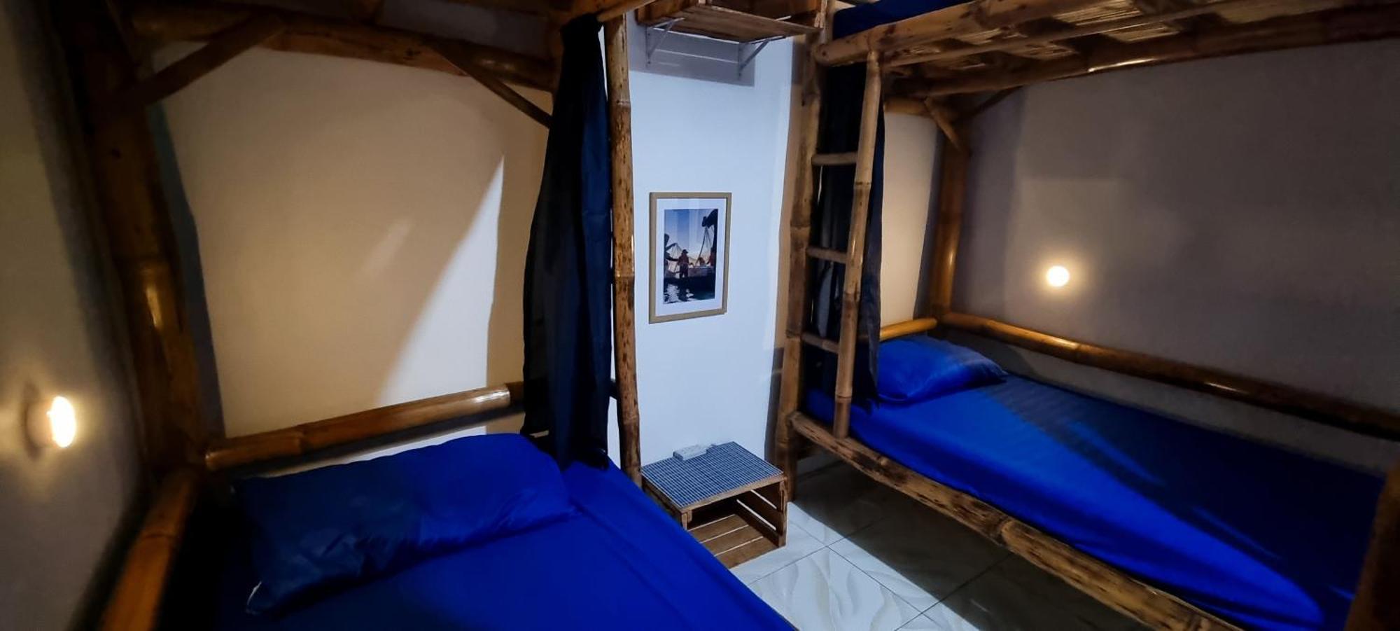 Ostello Blue House Backpackers Siquijor San Juan  Esterno foto